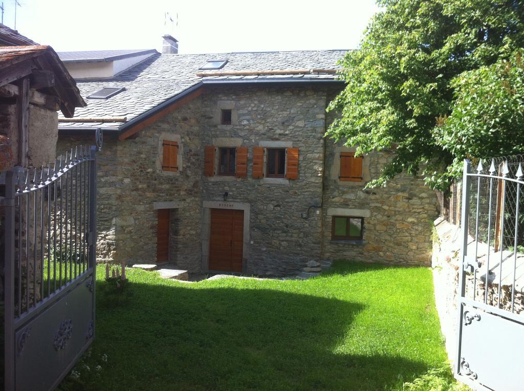 Maison De Caractere En Pierre Cal Batlle Saint-Pierre-dels-Forcats Exterior photo